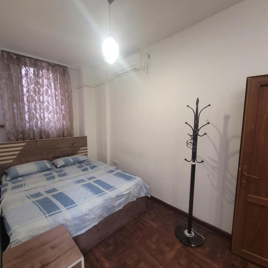 Hotel In Center Of Ереван Экстерьер фото